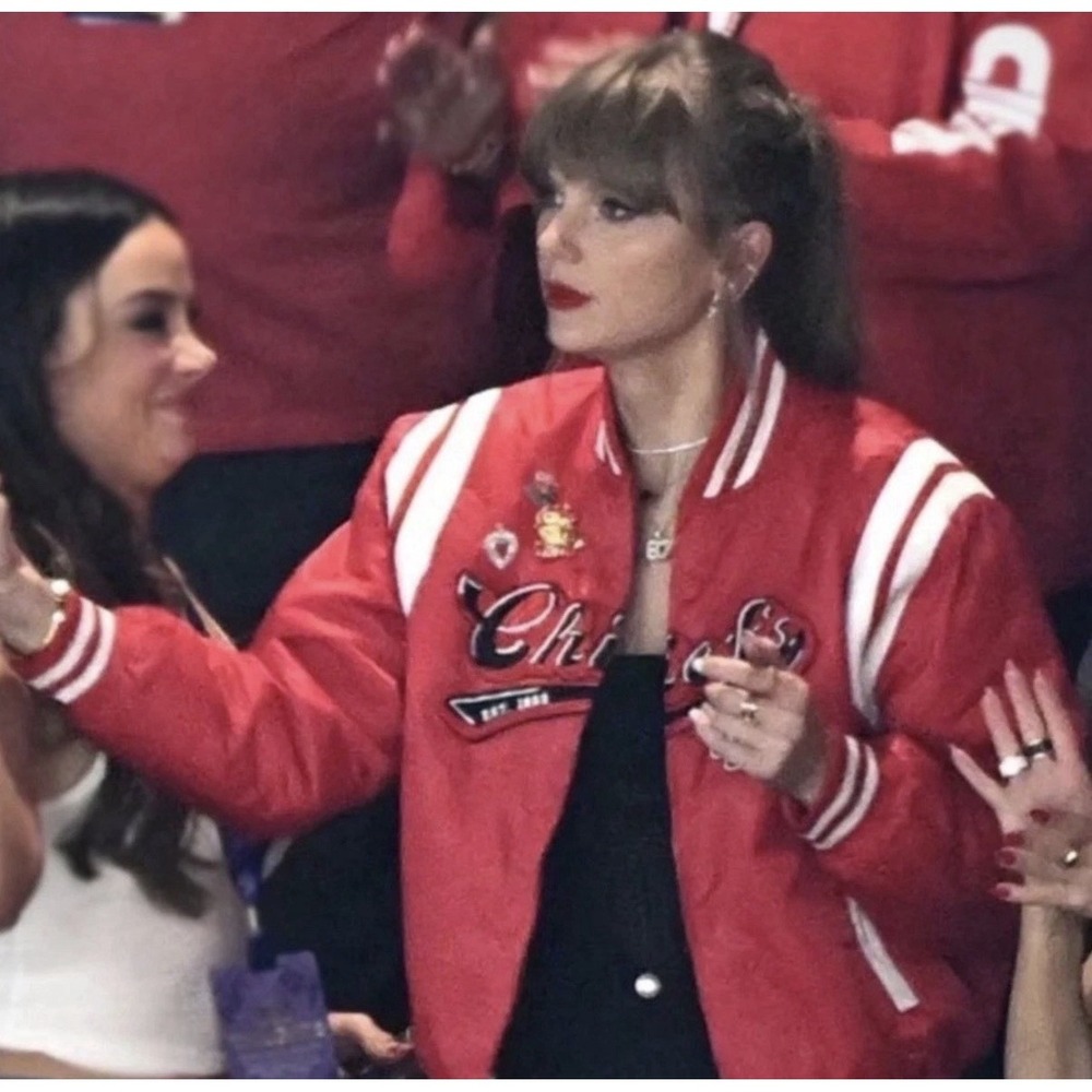 Popular by Taylor Swift @ Super Bowl Kansas City Chiefs WEAR Erin Andrews Jacket